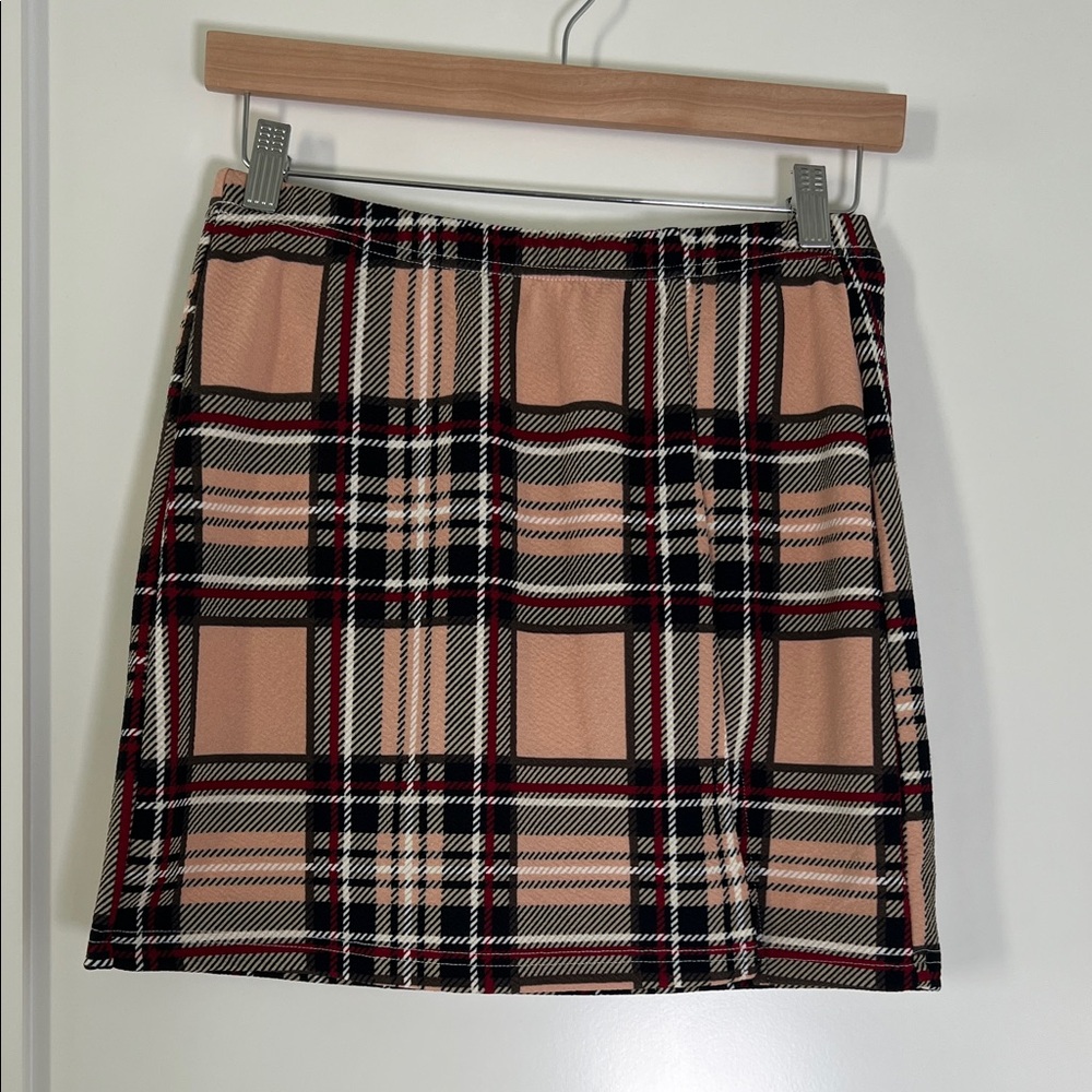 Plaid Mini Skirt w/slit